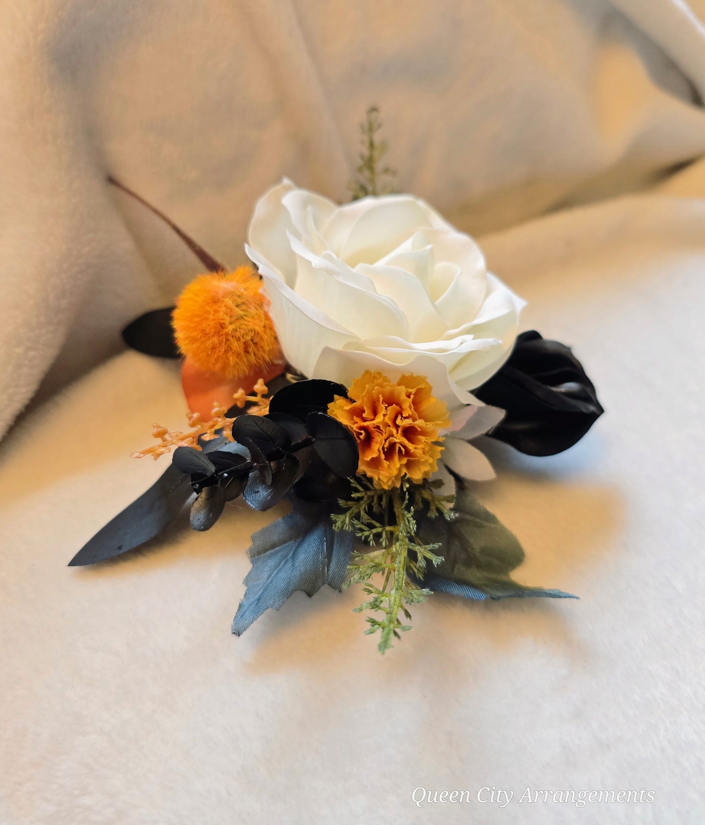 White & Black Corsage $ Boutonnieres