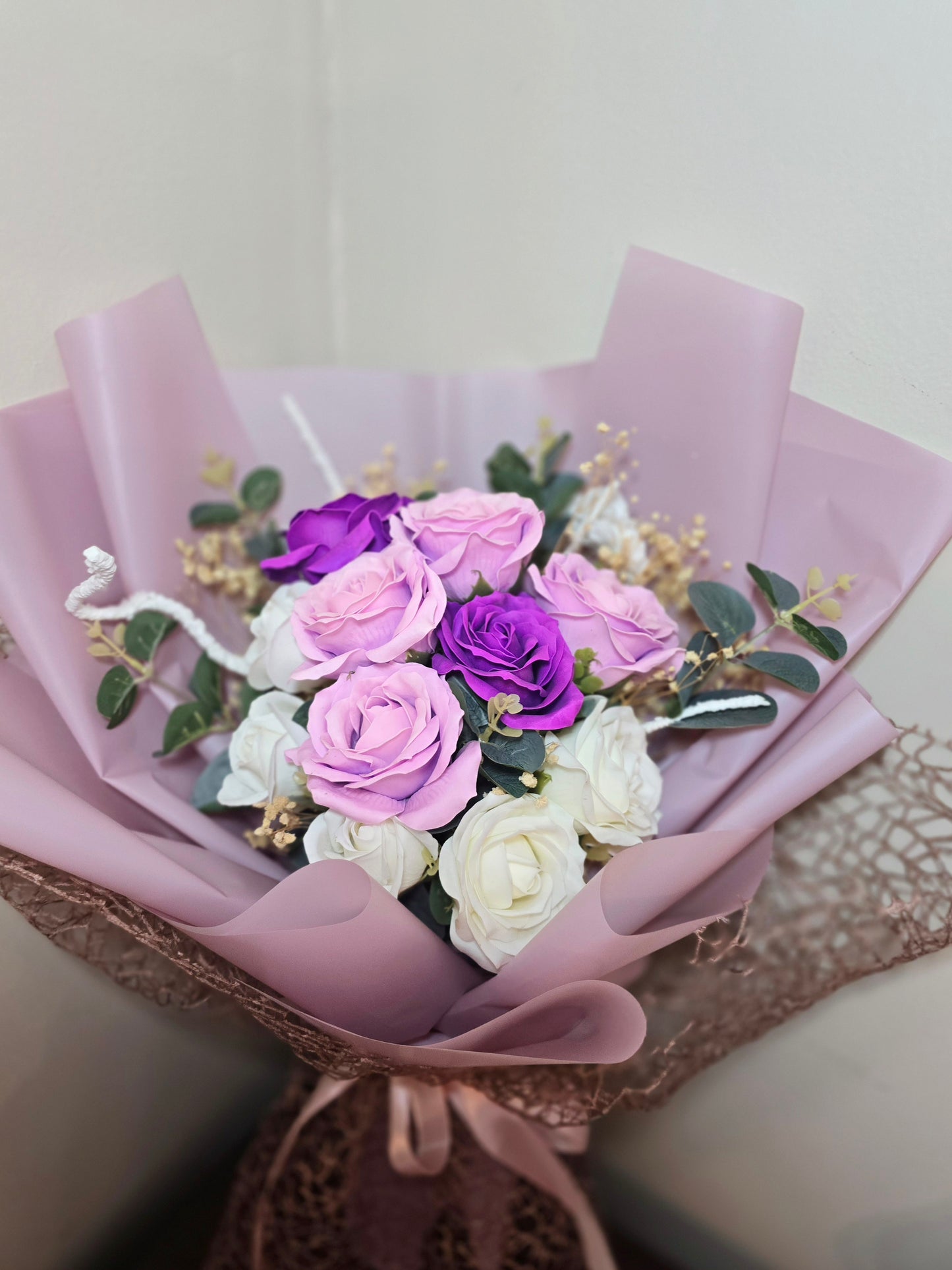 12 Purple And Pink And White Rose Bouquet