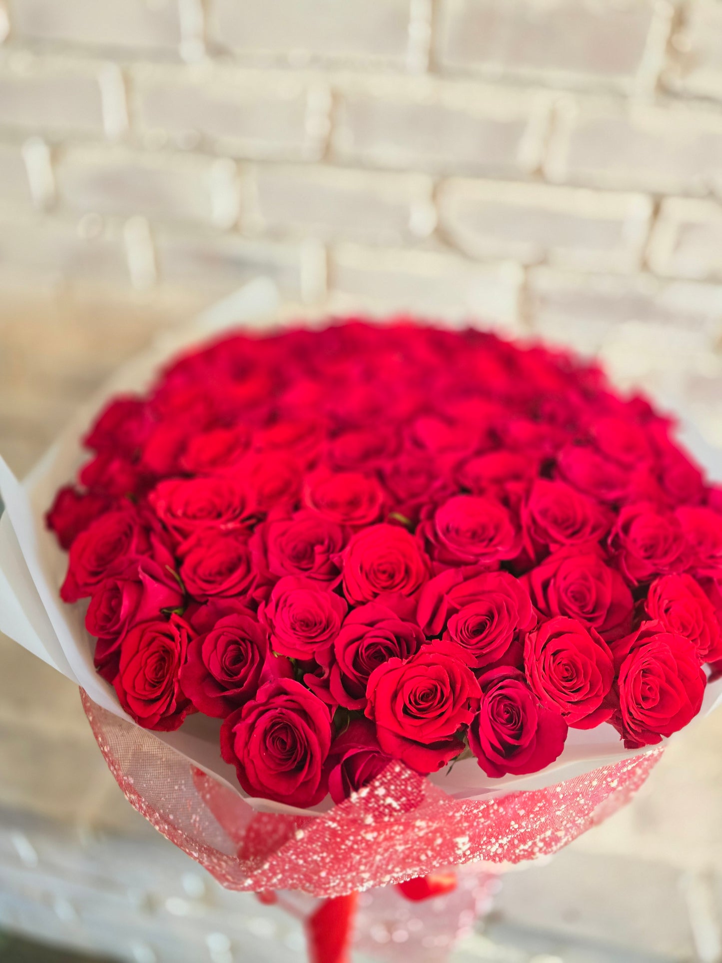 100 Cut Red Rose Bouquet