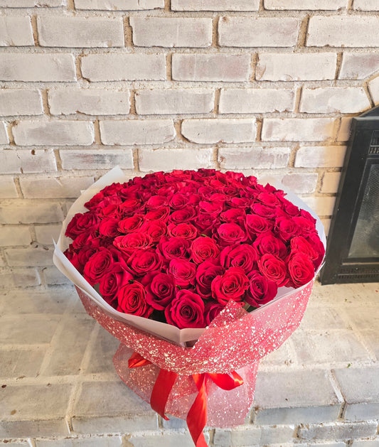 100 Cut Red Rose Bouquet