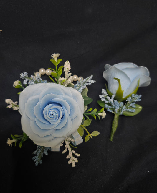 Corsage& Boutonnieres Blue